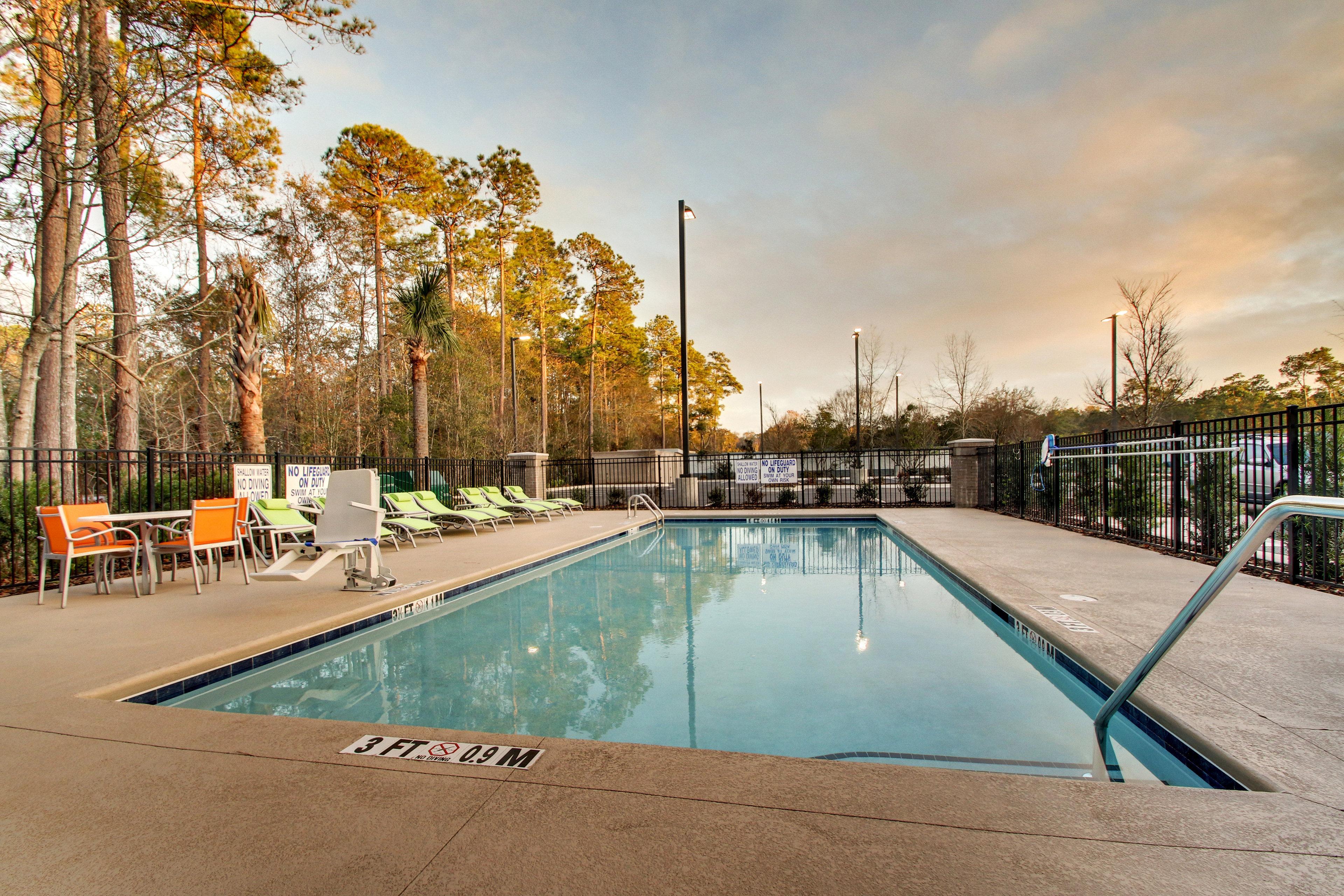 Holiday Inn Express & Suites Charleston Ne Mt Pleasant Us17 By Ihg Mount Pleasant Buitenkant foto